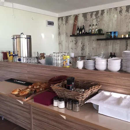 Hugo Hotel