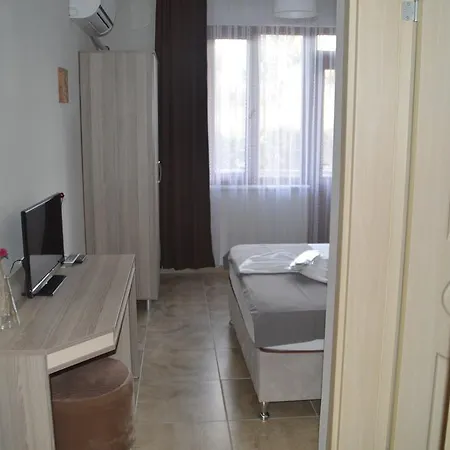 Hotel Hugo 3*
