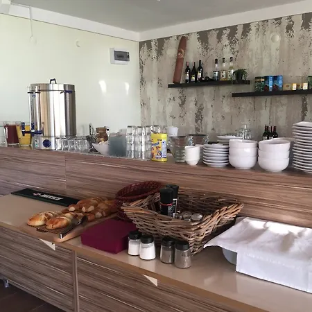 Hotel Hugo 3*