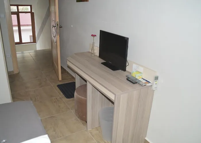 Hotel Hugo 3*