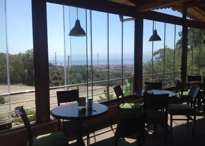 Hotel Hugo Altınoluk