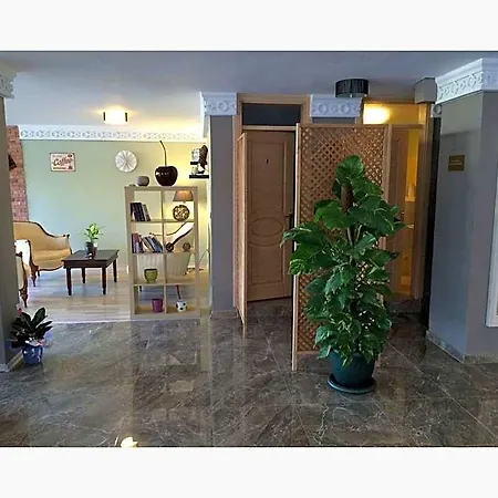 Otel Hugo