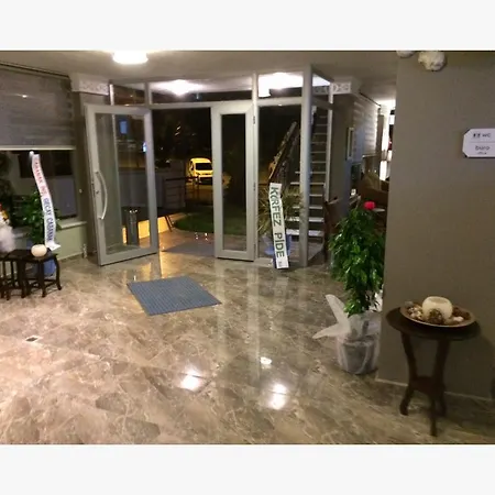 Hugo Hotel