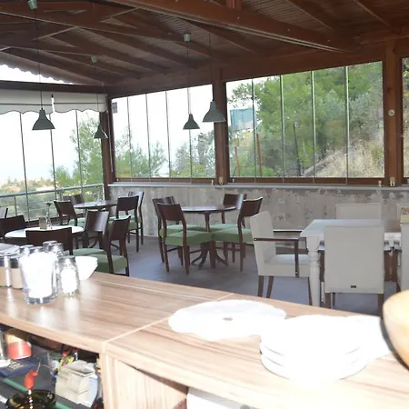 Hotel Hugo 3*